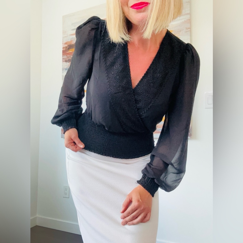REITMANS Black Long-Sleeve Wrap Blouse with V Neckline